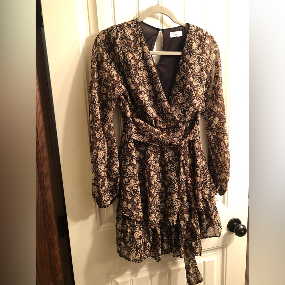 Japna Brown and Cream Long-Sleeve Wrap Dress Ptp 14”-17”